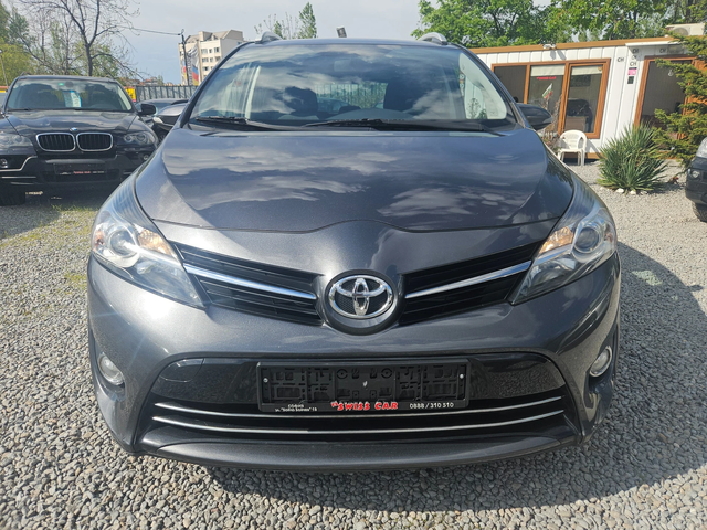 Toyota Verso Toyota Verso 1.6 D4D - автомобили, коли, обяви за нови и употребявани 1