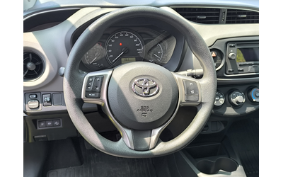 Toyota Yaris 1.0VVT-i - автомобили, коли, обяви за нови и употребявани 10