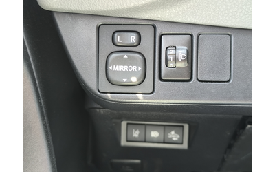 Toyota Yaris 1.0VVT-i - автомобили, коли, обяви за нови и употребявани 16