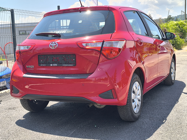 Toyota Yaris 1.0VVT-i - автомобили, коли, обяви за нови и употребявани 3