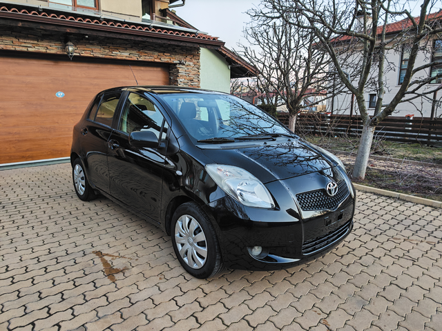 Toyota Yaris 1.3-газова уредба - автомобили, коли, обяви за нови и употребявани 2