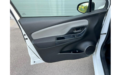 Toyota Yaris 1.4D-4D - автомобили, коли, обяви за нови и употребявани 7