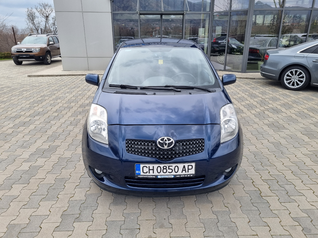 Toyota Yaris 1.4D4D-АВТОМАТИК - автомобили, коли, обяви за нови и употребявани 1