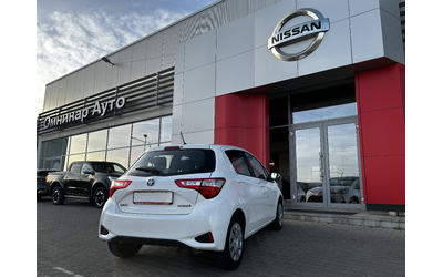 toyota-yaris-1-5-vvt-i-automatic - 2