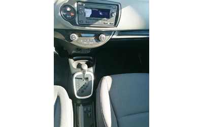 toyota-yaris-1-5-vvt-i-hybrid - 5