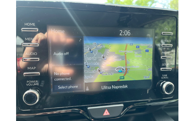 Toyota Yaris AUTOMAT 1.5i - автомобили, коли, обяви за нови и употребявани 11