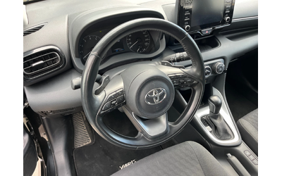 Toyota Yaris AUTOMAT 1.5i - автомобили, коли, обяви за нови и употребявани 9