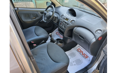 Toyota Yaris 1, 000 EURO4 - автомобили, коли, обяви за нови и употребявани 8