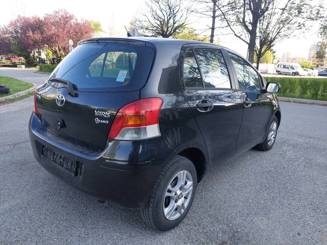 Toyota Yaris FACELIFT - автомобили, коли, обяви за нови и употребявани 3