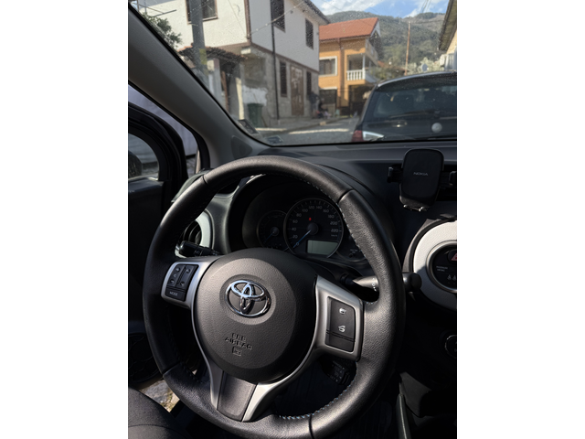 Toyota Yaris, 2013 г., 203082 км, 100 к.с. - автомобили, коли, обяви за нови и употребявани 7