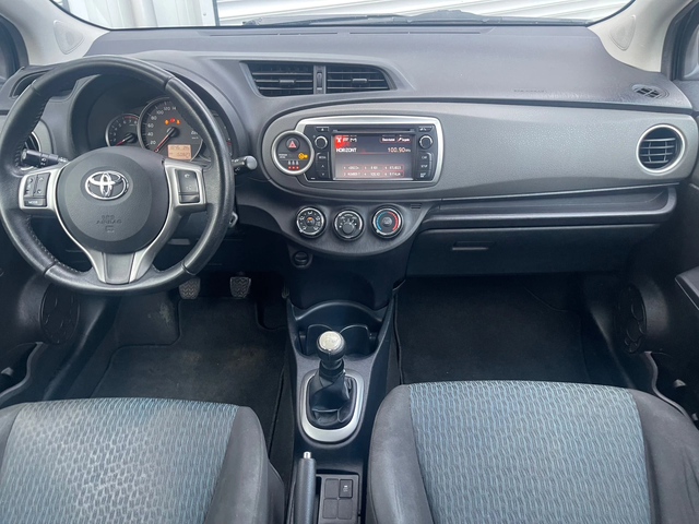 Toyota Yaris 1.0i 69к.с., нави, кам., мулти, клима, е5 - автомобили, коли, обяви за нови и употребявани 11