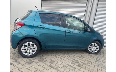 Toyota Yaris 1.0i 69к.с., нави, кам., мулти, клима, е5 - автомобили, коли, обяви за нови и употребявани 7