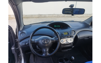 Toyota Yaris 1.4 D4D-FACELIFT - автомобили, коли, обяви за нови и употребявани 15