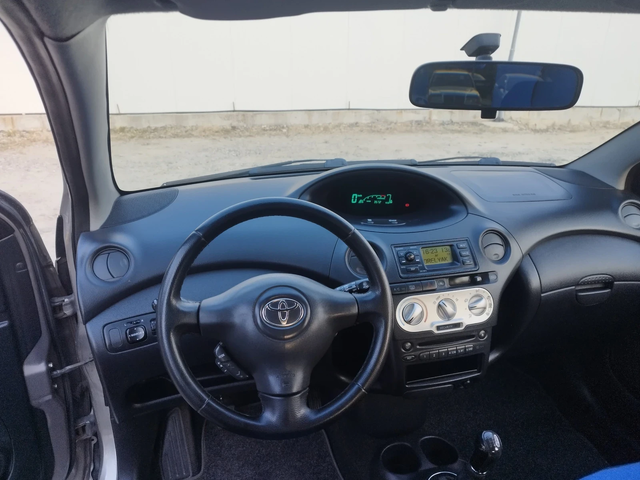 Toyota Yaris 1.4 D4D-FACELIFT - автомобили, коли, обяви за нови и употребявани 15