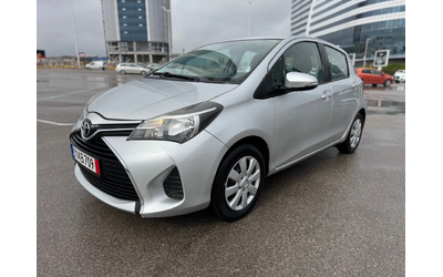 toyota-yaris - 0