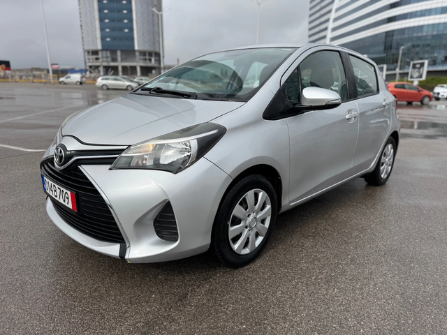 Toyota Yaris 1.3VVT-I-AUTO-NAVI - автомобили, коли, обяви за нови и употребявани 0