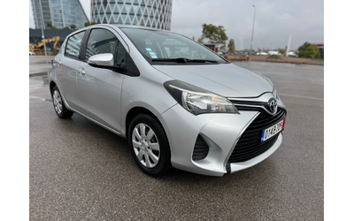 toyota-yaris - 1