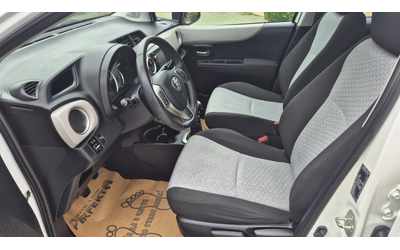 Toyota Yaris 1.4 диз. 90к.с. - автомобили, коли, обяви за нови и употребявани 11