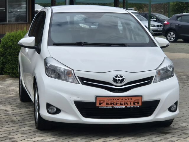 Toyota Yaris 1.4 диз. 90к.с. - автомобили, коли, обяви за нови и употребявани 3
