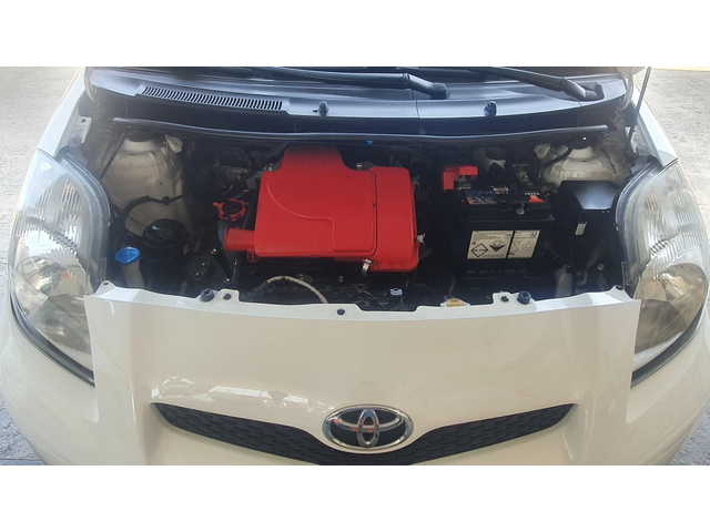 Toyota Yaris 1.0 бензин 69к.с. - автомобили, коли, обяви за нови и употребявани 16