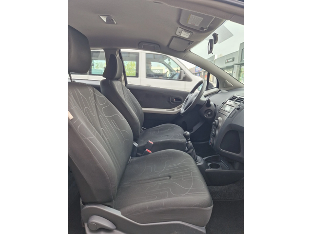 Toyota Yaris 1.33V-VT, ФЕЙСЛИФТ - автомобили, коли, обяви за нови и употребявани 12