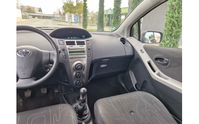 Toyota Yaris 1.33V-VT, ФЕЙСЛИФТ - автомобили, коли, обяви за нови и употребявани 15