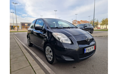 toyota-yaris - 2