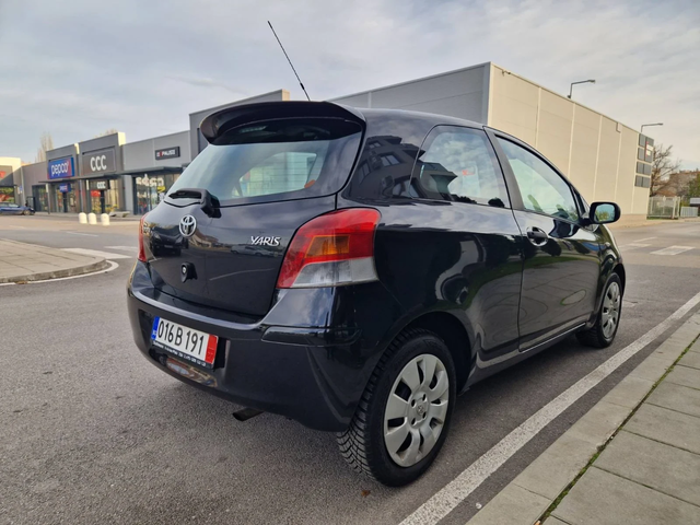 Toyota Yaris 1.33V-VT, ФЕЙСЛИФТ - автомобили, коли, обяви за нови и употребявани 4