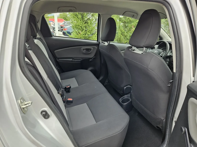 Toyota Yaris 1.0i-69kc= = LINE ASSIST= КАМЕРА= СЕРВИЗНА ИСТОРИЯ - автомобили, коли, обяви за нови и употребявани 13