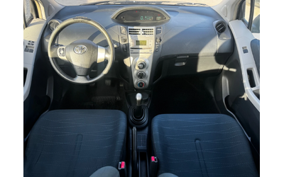 Toyota Yaris 1.0 Бензин/Климатик/Италия - автомобили, коли, обяви за нови и употребявани 10