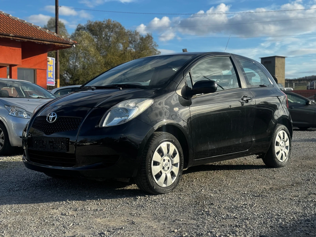 Toyota Yaris 1.0 Бензин/Климатик/Италия - автомобили, коли, обяви за нови и употребявани 16