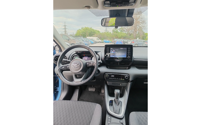 Toyota Yaris 1.5, 93к.с. ТОП FULL - автомобили, коли, обяви за нови и употребявани 9