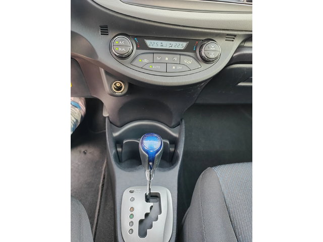 Toyota Yaris 1.5, 75к.с. Хибрид - автомобили, коли, обяви за нови и употребявани 11