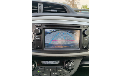 Toyota Yaris 1.5, 75к.с. Хибрид - автомобили, коли, обяви за нови и употребявани 12