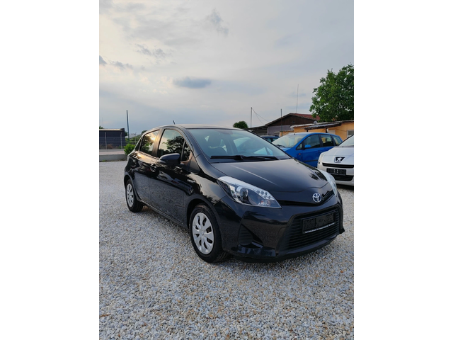 Toyota Yaris 1.5, 75к.с. Хибрид - автомобили, коли, обяви за нови и употребявани 1