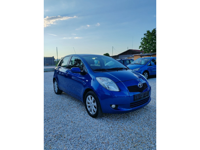Toyota Yaris 1.4, 90к.с. - автомобили, коли, обяви за нови и употребявани 1