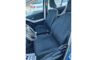 Toyota Yaris 1.4, 90к.с. - автомобили, коли, обяви за нови и употребявани 7
