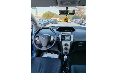 Toyota Yaris 1.4, 90к.с. - автомобили, коли, обяви за нови и употребявани 8