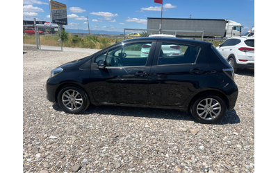Toyota Yaris 1.0 VVTI - автомобили, коли, обяви за нови и употребявани 7