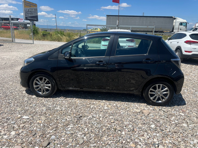 Toyota Yaris 1.0 VVTI - автомобили, коли, обяви за нови и употребявани 7