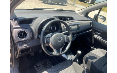 Toyota Yaris 1.0 VVTI - автомобили, коли, обяви за нови и употребявани 9