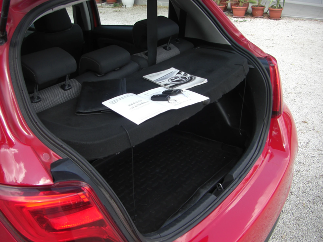 Toyota Yaris 1.5i HYBRID NAVI LED EURO 6B - автомобили, коли, обяви за нови и употребявани 15