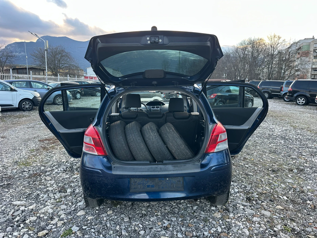 Toyota Yaris 1.0I 69KC - автомобили, коли, обяви за нови и употребявани 11