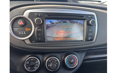 Toyota Yaris 1.0i NAVI/KAMERA EURO 5 - автомобили, коли, обяви за нови и употребявани 12