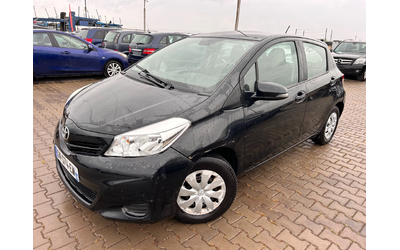 toyota-yaris - 0