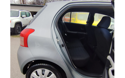 Toyota Yaris 1.3VVT-i* KLIMA* - автомобили, коли, обяви за нови и употребявани 11