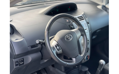 Toyota Yaris 1.0 VVT-i - автомобили, коли, обяви за нови и употребявани 13