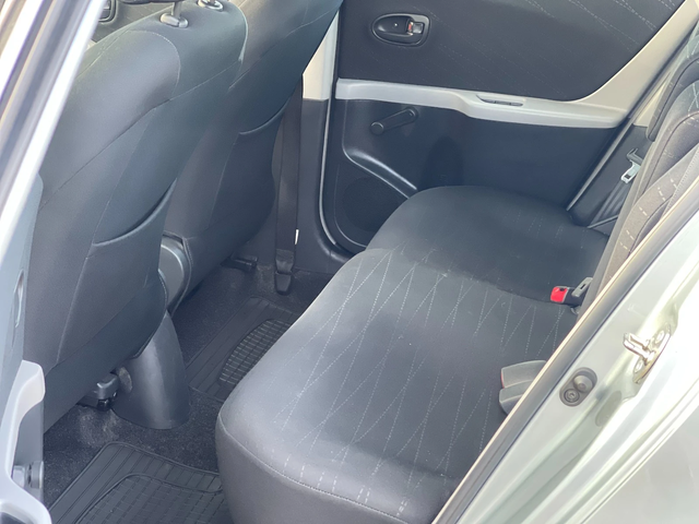 Toyota Yaris 1.0 VVT-i - автомобили, коли, обяви за нови и употребявани 8