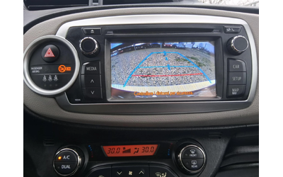 Toyota Yaris Navi* kamera* - автомобили, коли, обяви за нови и употребявани 14