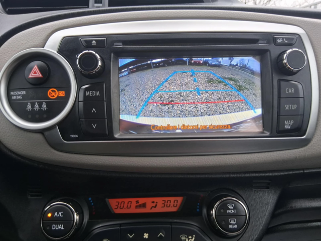 Toyota Yaris Navi* kamera* - автомобили, коли, обяви за нови и употребявани 14